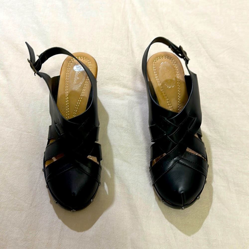 Never worn